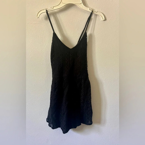 Contempo NWT Black Lace Mini Romper - XS - Picture 2 of 4